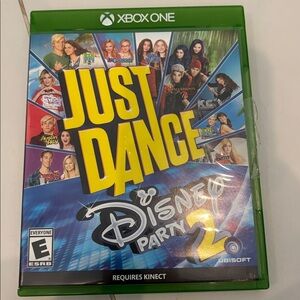 Just Dance Disney Party 2 for Xbox One - Green Case
